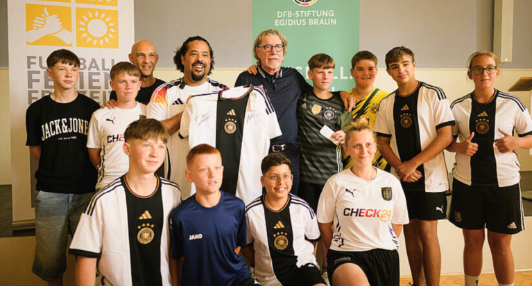 Egidius-Braun-Stiftung: Fußball-Ferienfreizeit in der Sportschule Hennef