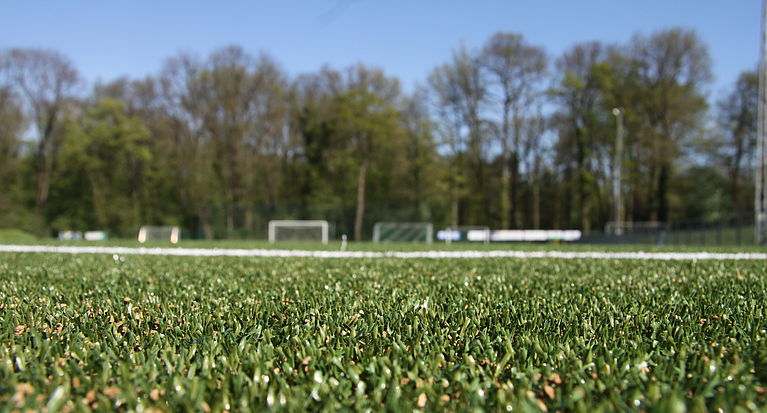 Granulat gehört auf den Platz: Kleine Maßnahmen, große Wirkung