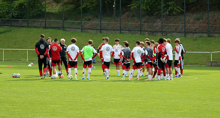 DFB-Nachwuchs mit erfolgreichem Lehrgang in Hennef