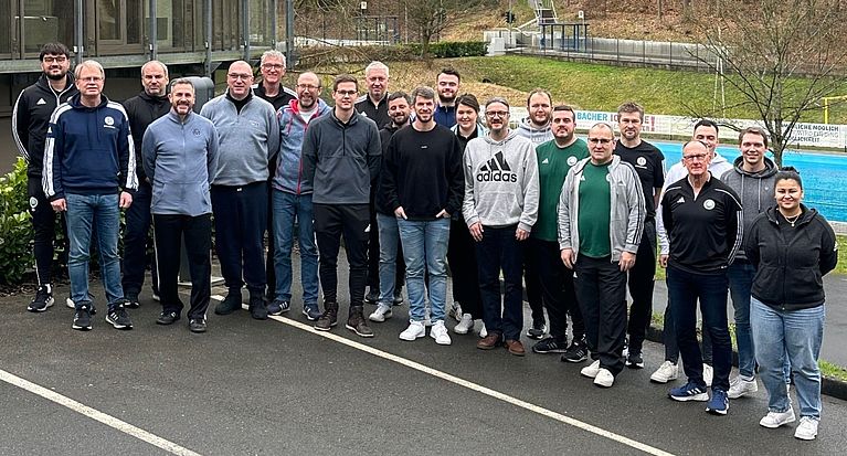 FVM-Trainerausbilder*innen absolvieren DFB-Basisqualifikation für Lehrreferenten