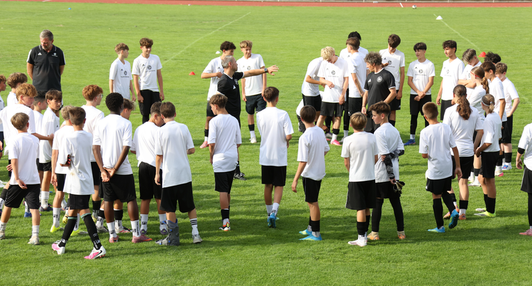 DFB-Trainingsdialog: 10. Ausgabe an den DFB-Stützpunkten im FVM