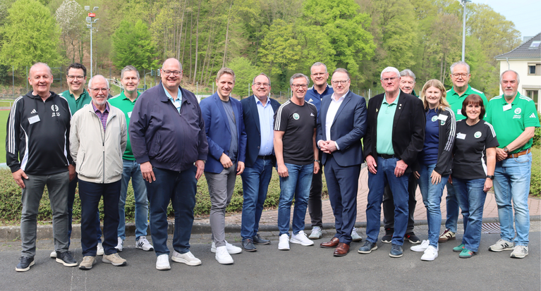Sportpolitisches Gipfeltreffen in der Sportschule Hennef: Politiker zu Gast beim Fußball-Verband Mittelrhein  