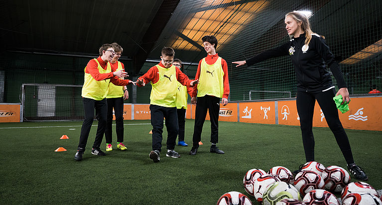 Die Landesregierung unterstützt Sportvereine bei Ausbildung von Übungsleiter*innen