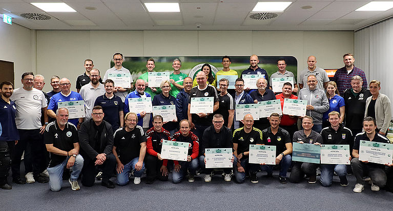 18 Vereine aus dem FVM-Gebiet erhalten Platinplaketten des DFB-Punktespiels