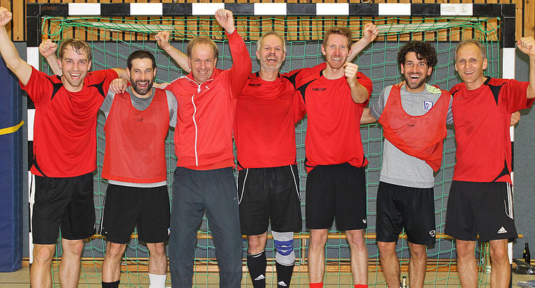 Aggertal-Gymnasium siegt beim Lehrer-Futsal-Turnier