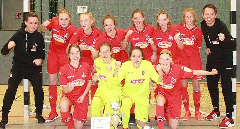 Lilian Zamorano schießt Seriensieger 1. FC Köln zum Titel