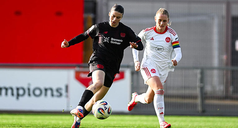 Bayer-Talent Alisa Sinani: "Vor dem Tor bin ich eiskalt"