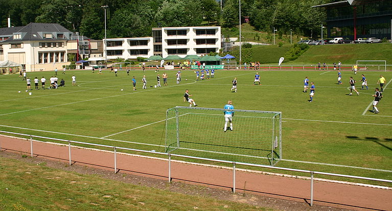 Ü40-Kicker suchen ihren Mittelrheinmeister