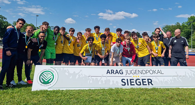ARAG-Pokalfinals der C- und D-Junioren: Fortuna Köln und FC Wegberg-Beeck jubeln