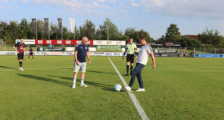 FVM-Saisoneröffnung 2024: FC Teutonia Weiden gewinnt in Wegberg-Beeck zum Auftakt