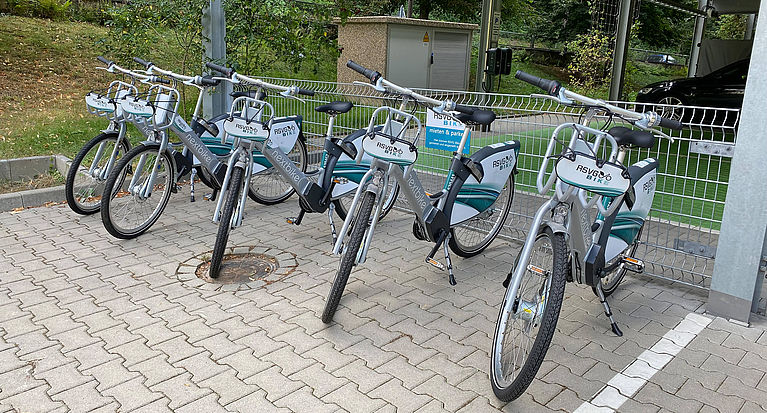 Neue RSVG-E-Bike-Station an der Sportschule Hennef