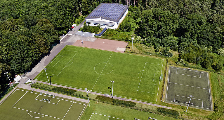 Kostenlose Seminare rund ums Thema LED-Licht auf Sportplätzen
